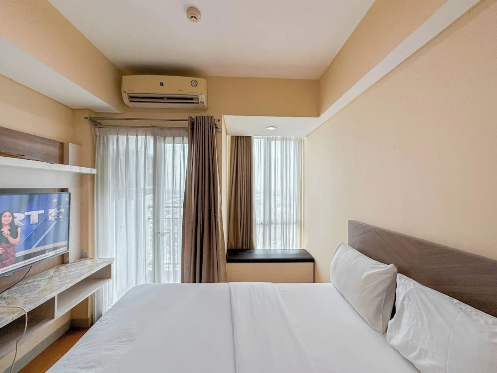 Best Price And Relaxing Studio (No Kitchen) At Tamansari Papilio Apartment