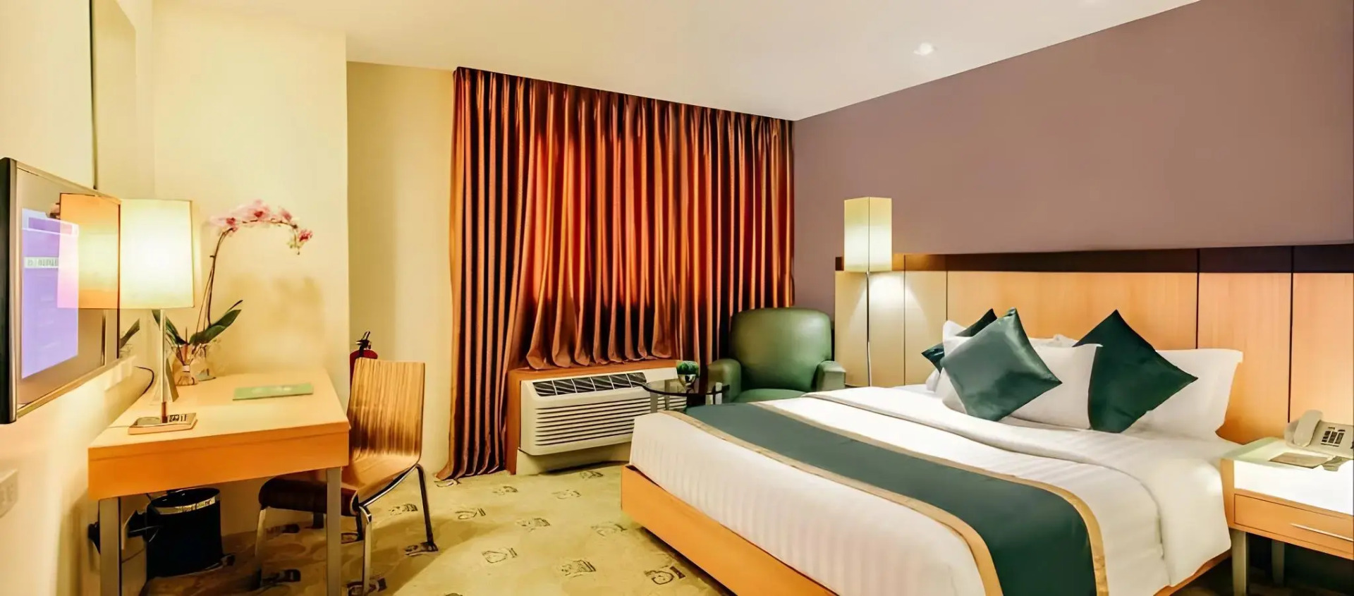 Photo - Greenhills Elan Hotel Modern - Newly Renovated