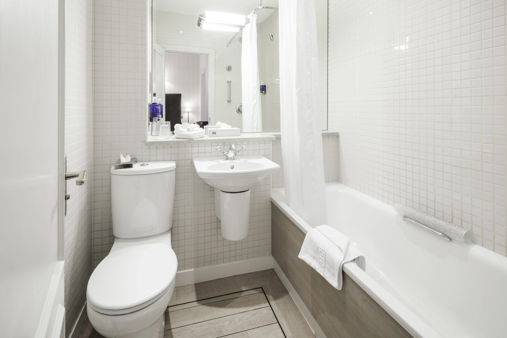 Photo - Somerville Hotel