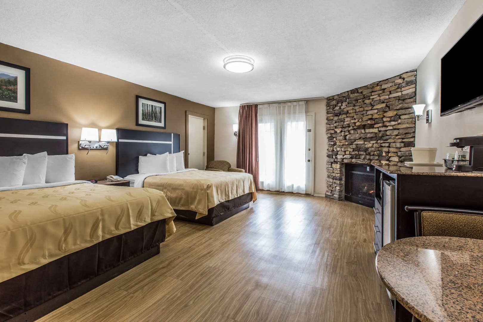 Photo - Quality Inn & Suites Gatlinburg North