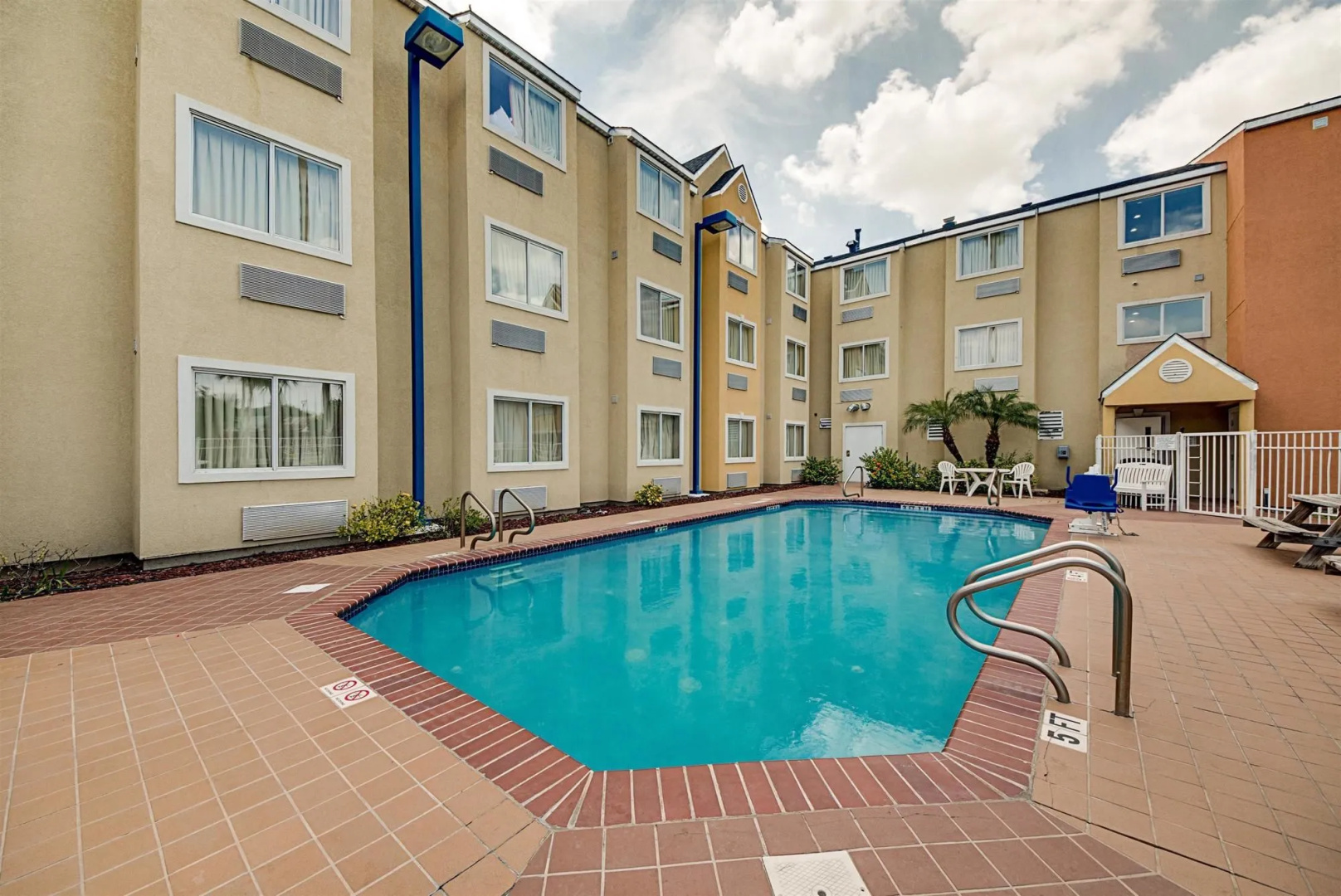 Photo - Motel 6-McAllen, TX - East