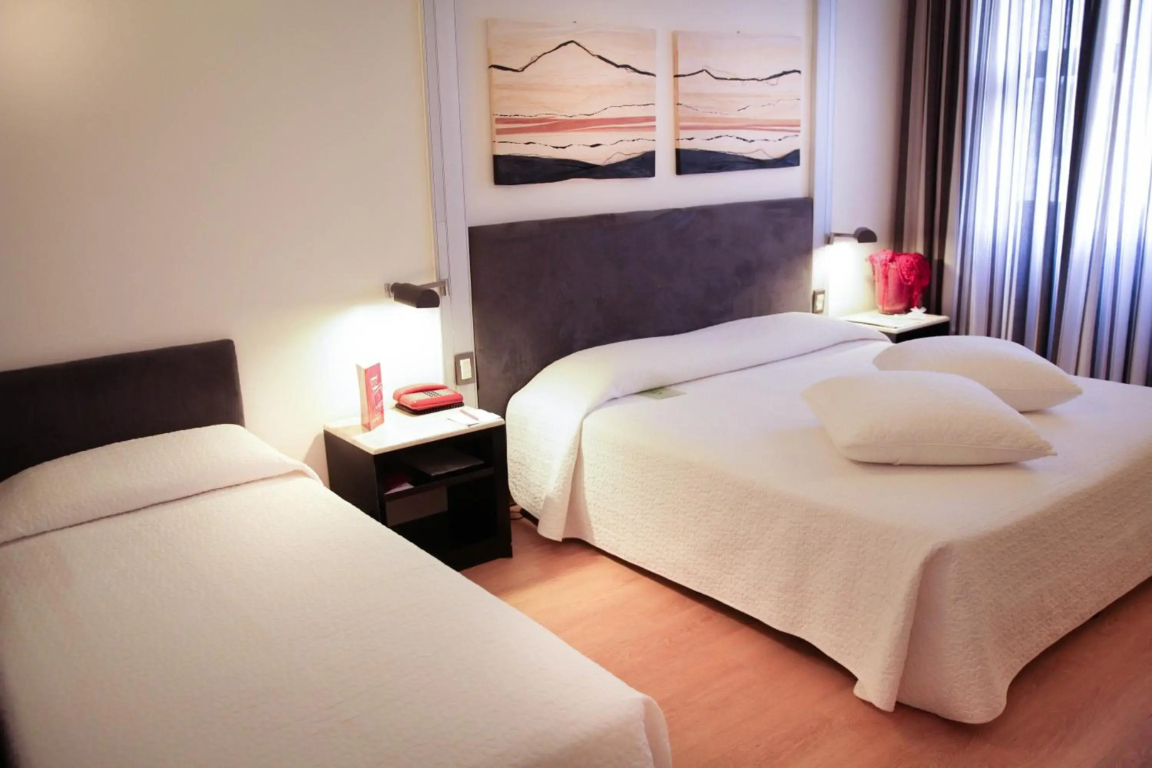 Foto - Hotel De La Ville