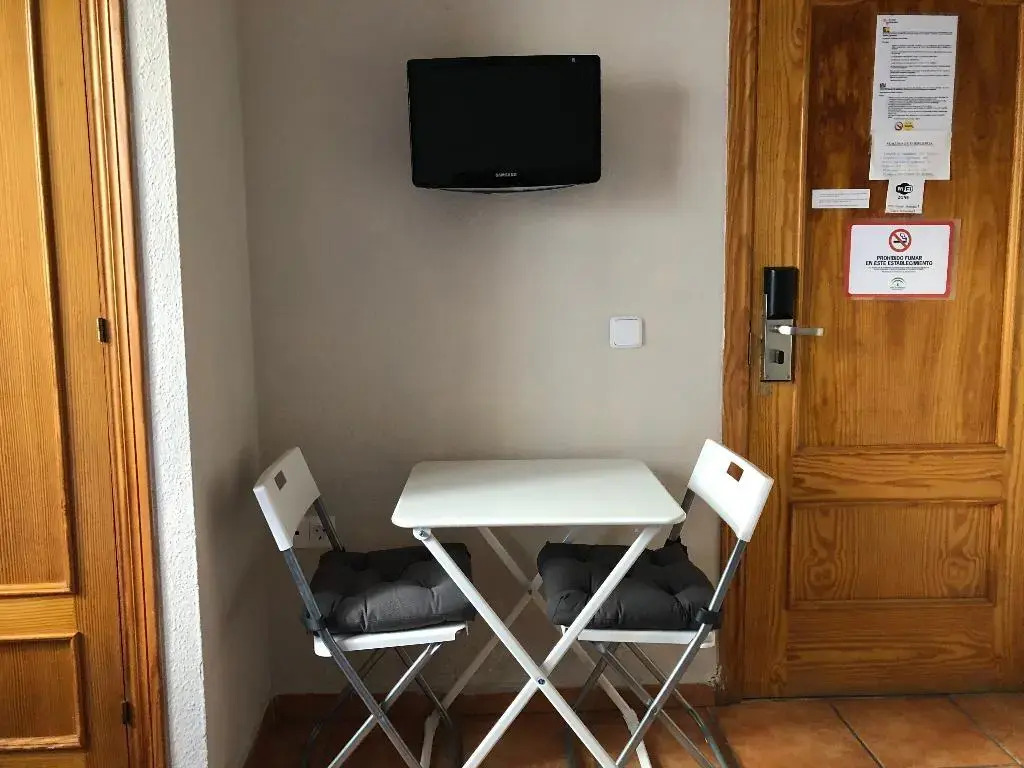 Photo - Hostal Moscatel