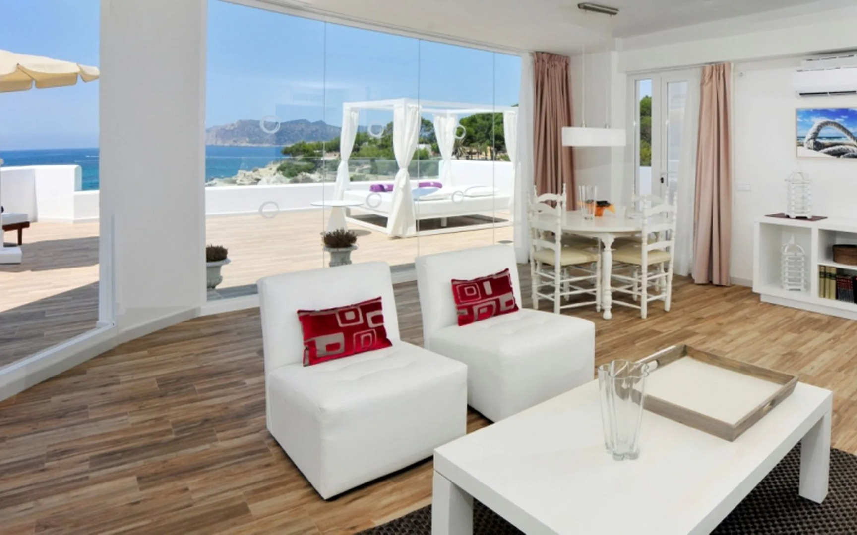 Photo - FERGUS Style Cala Blanca Suites