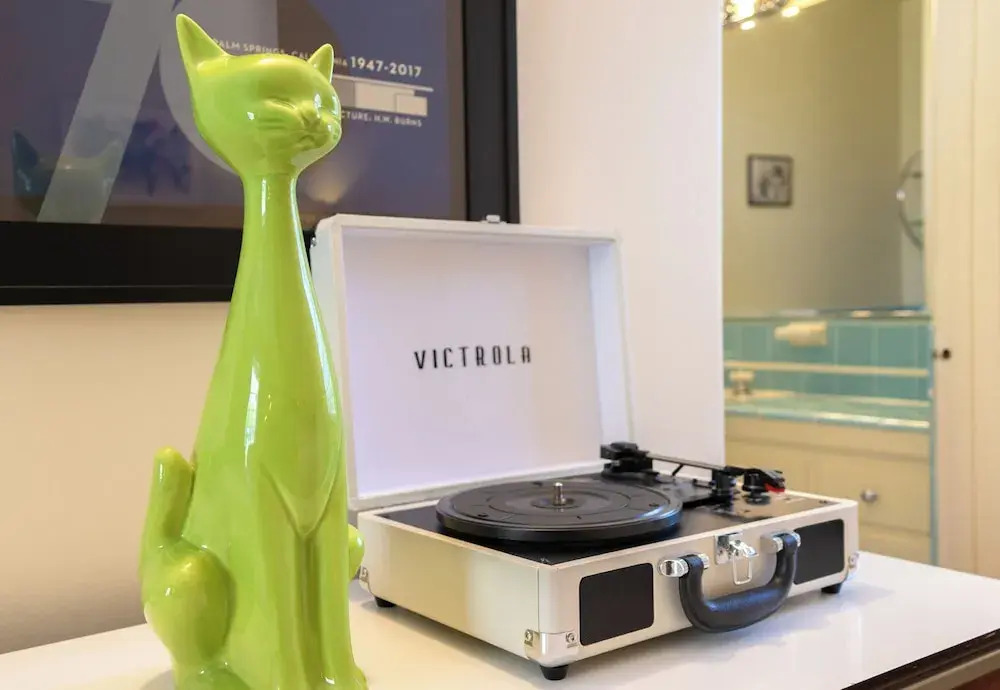 Photo - The Hideaway - 21 and Over