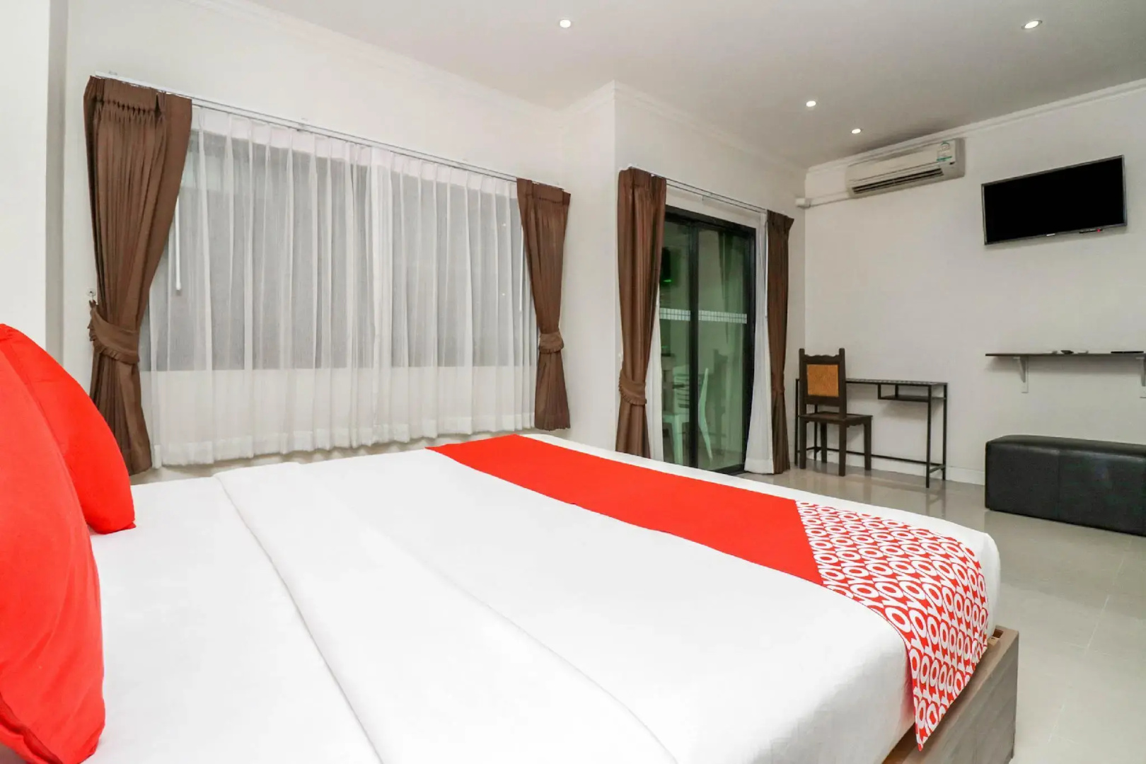Photo - Natural Beach Hotel Pattaya