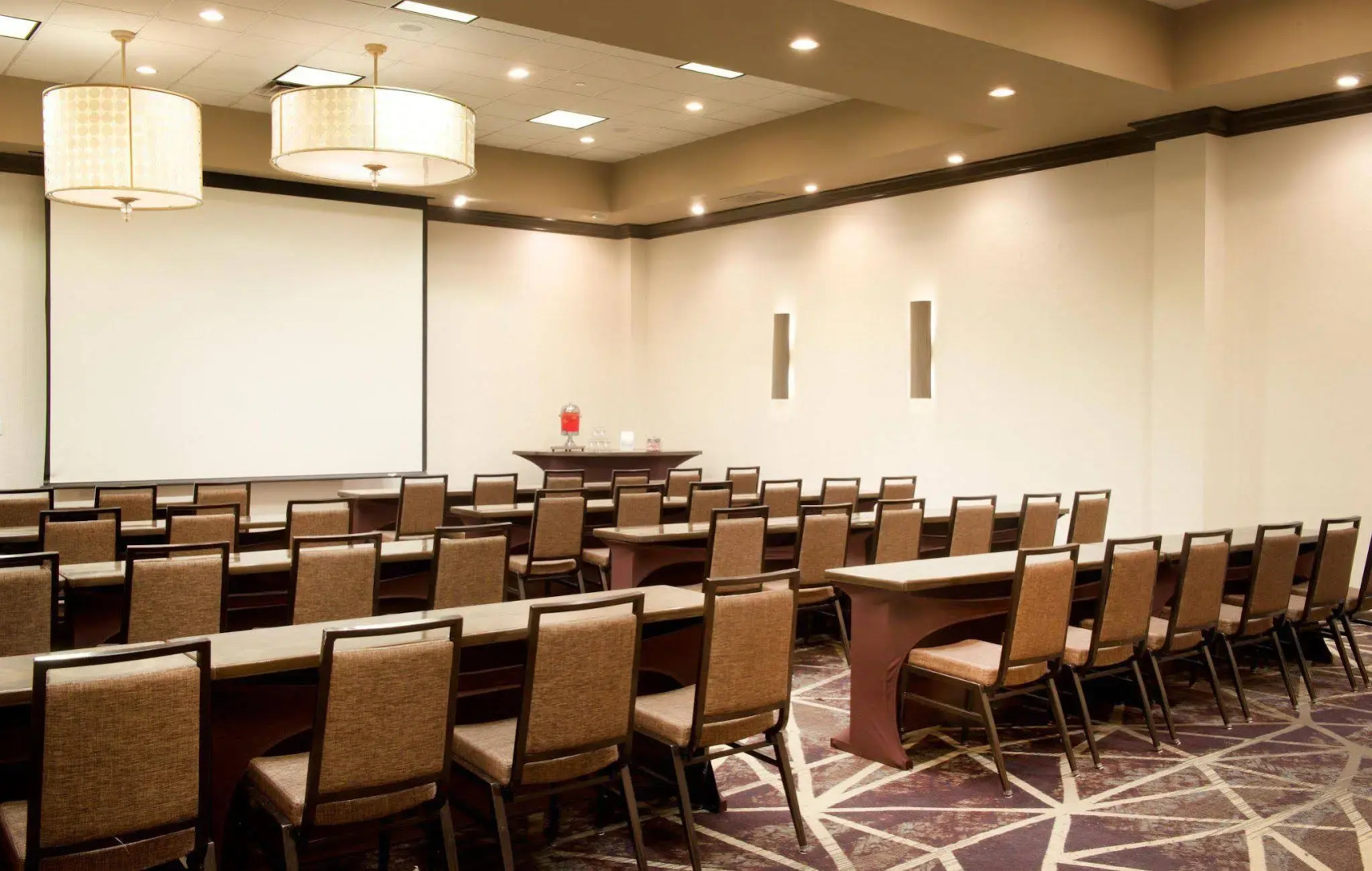 Photo - Embassy Suites by Hilton Philadelphia Airport