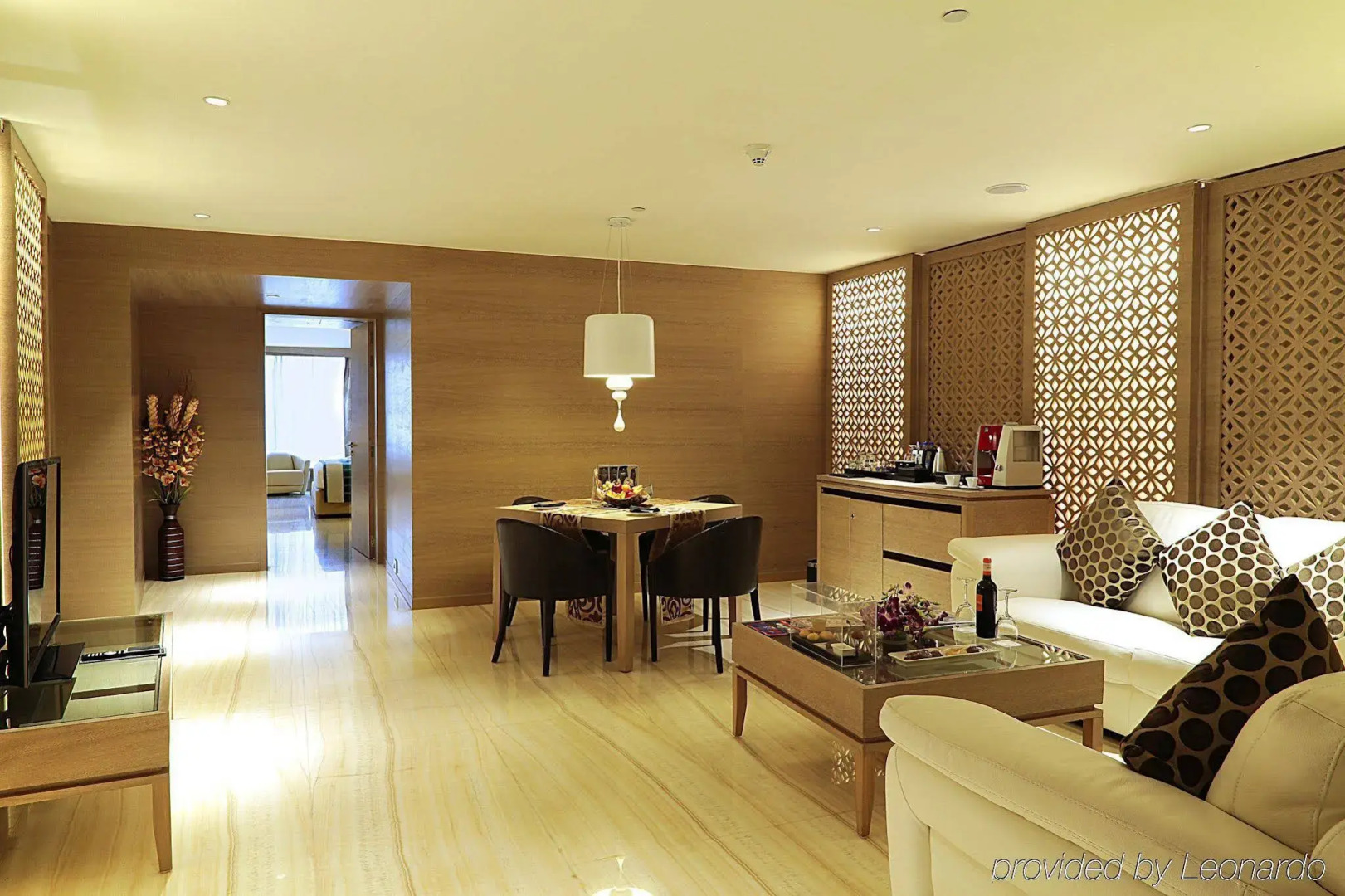 Photo - Hotel Sahara Star