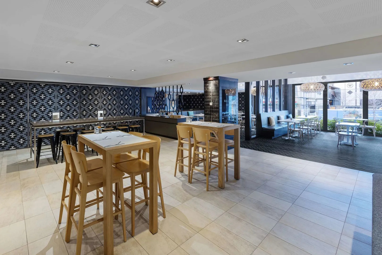 Photo - Oaks Perth Hotel