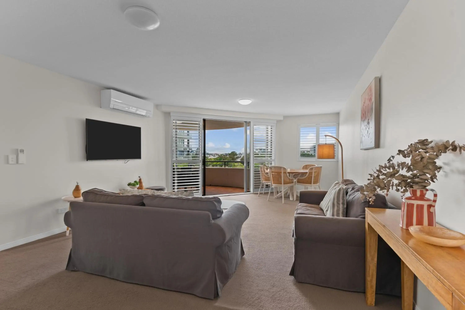 Photo - The Oasis Apartments