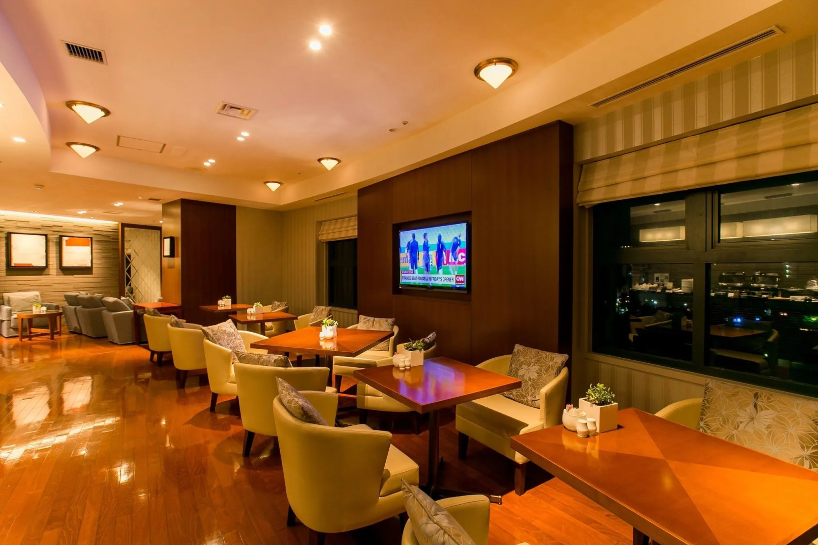 Foto - The Basics Fukuoka