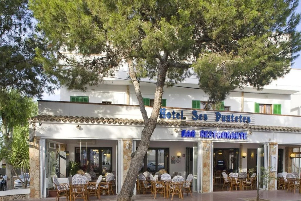 Photo - Hotel Ses Puntetes