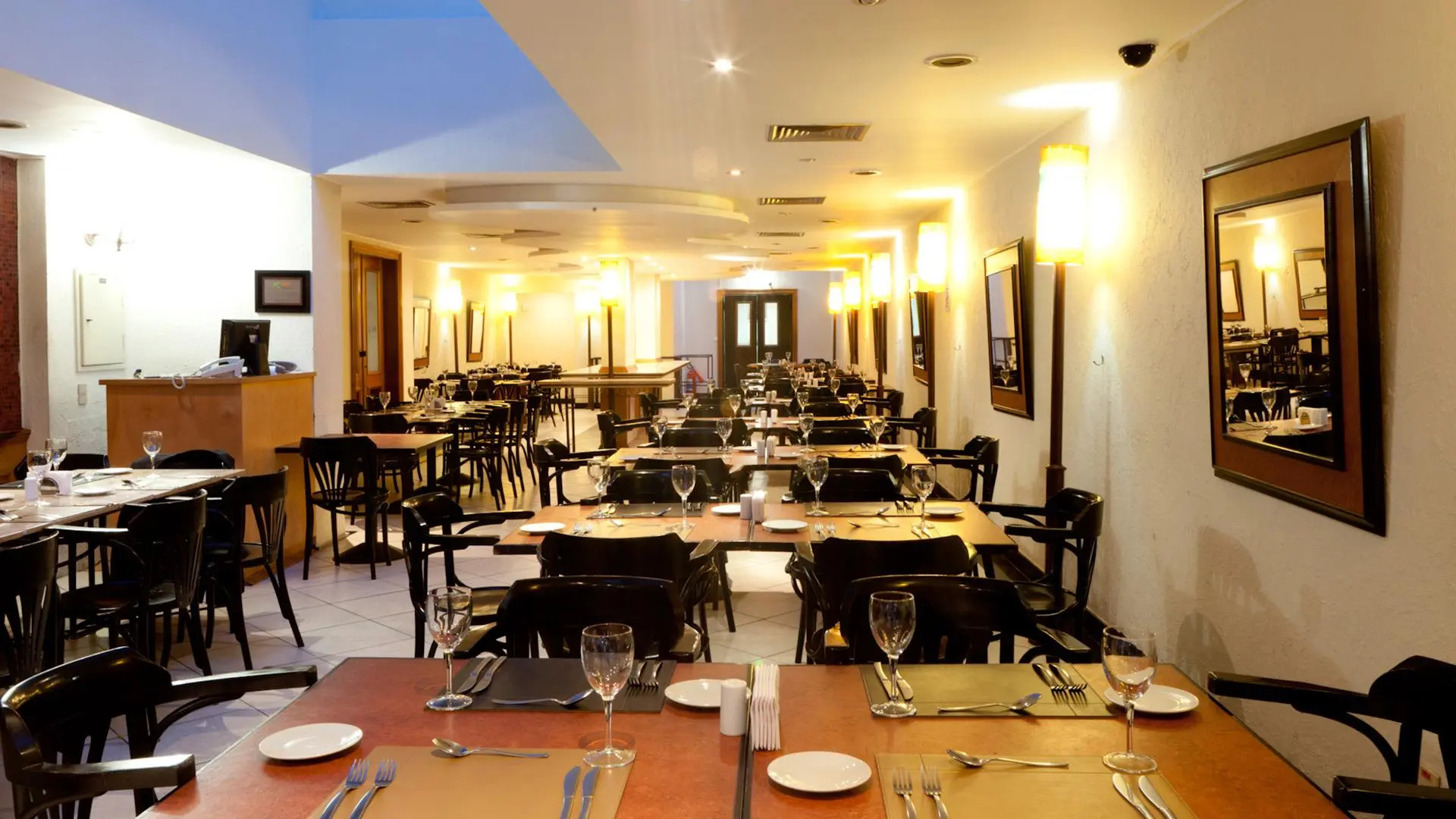 Photo - Estanplaza Nações Unidas