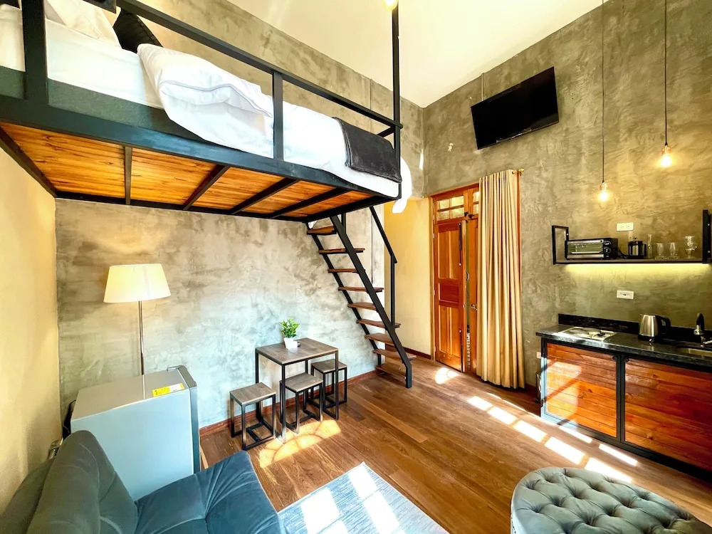 Photo - Colonia Suites 722