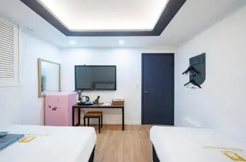 Photo - Must Stay Mokdong