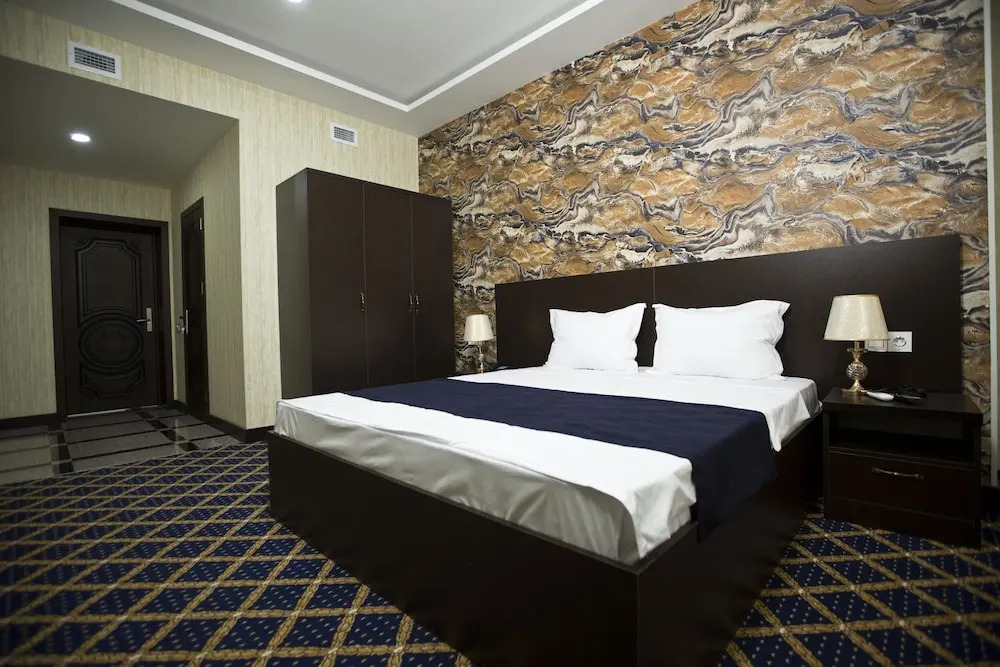 Photo - Kristal Inn Hotel