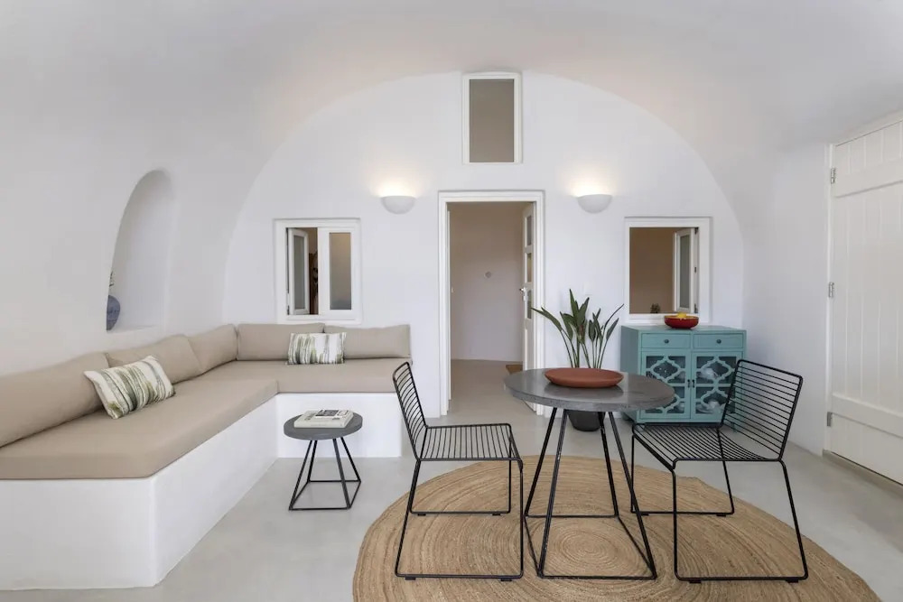 Photo - Bluedome Cavehouses by Otium Villas