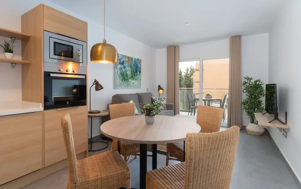 Photo - Sur Suites La Dorada, centricos soleados a pocos metros de la Playa y con Parking Opcional