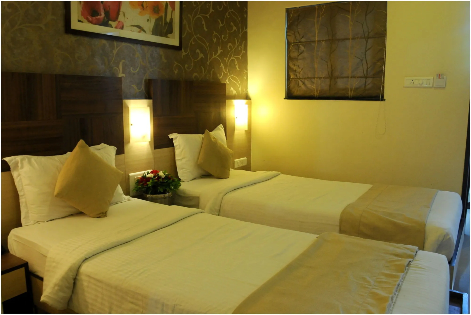 Photo - Hotel Madhav International Pune Railway Station