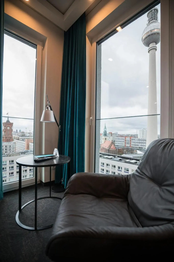 Photo - Motel One Berlin-Alexanderplatz