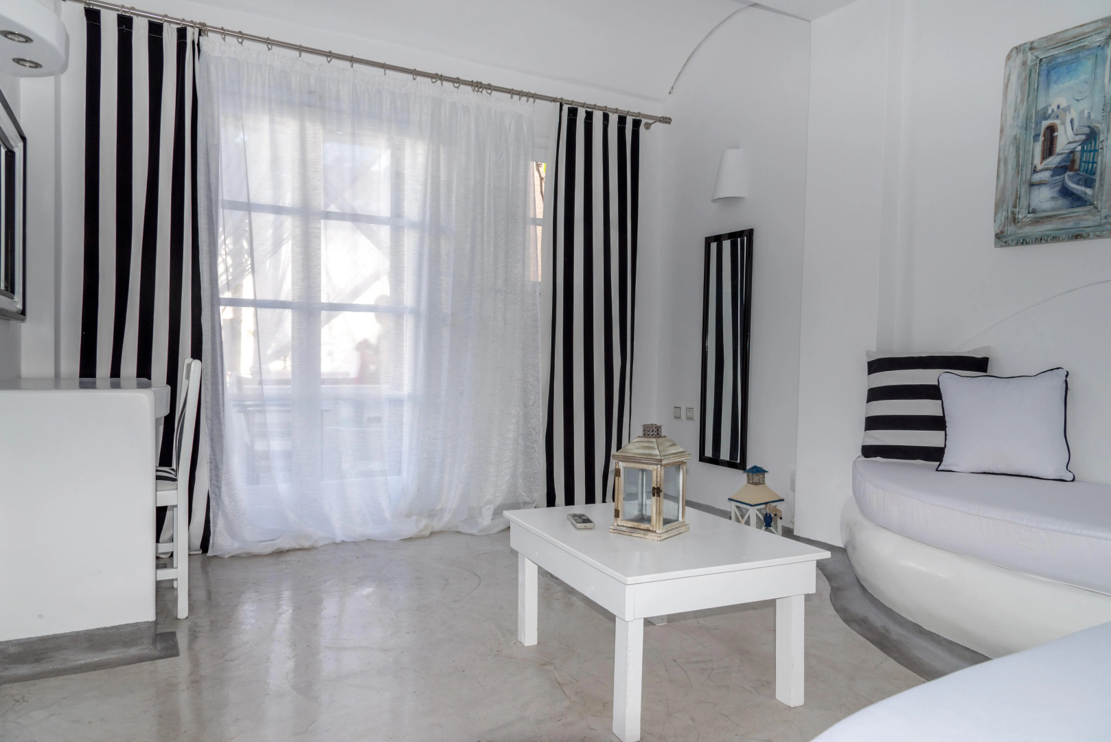 Photo - King's Suites