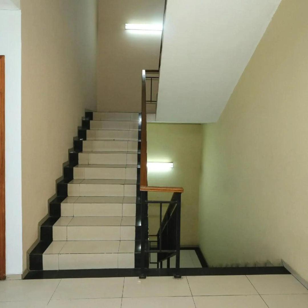 Foto - Super OYO Townhouse OAK Hotel Fiducia Pondok Gede