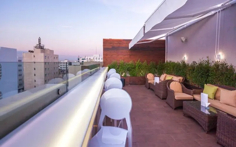 Photo - Business Hotel