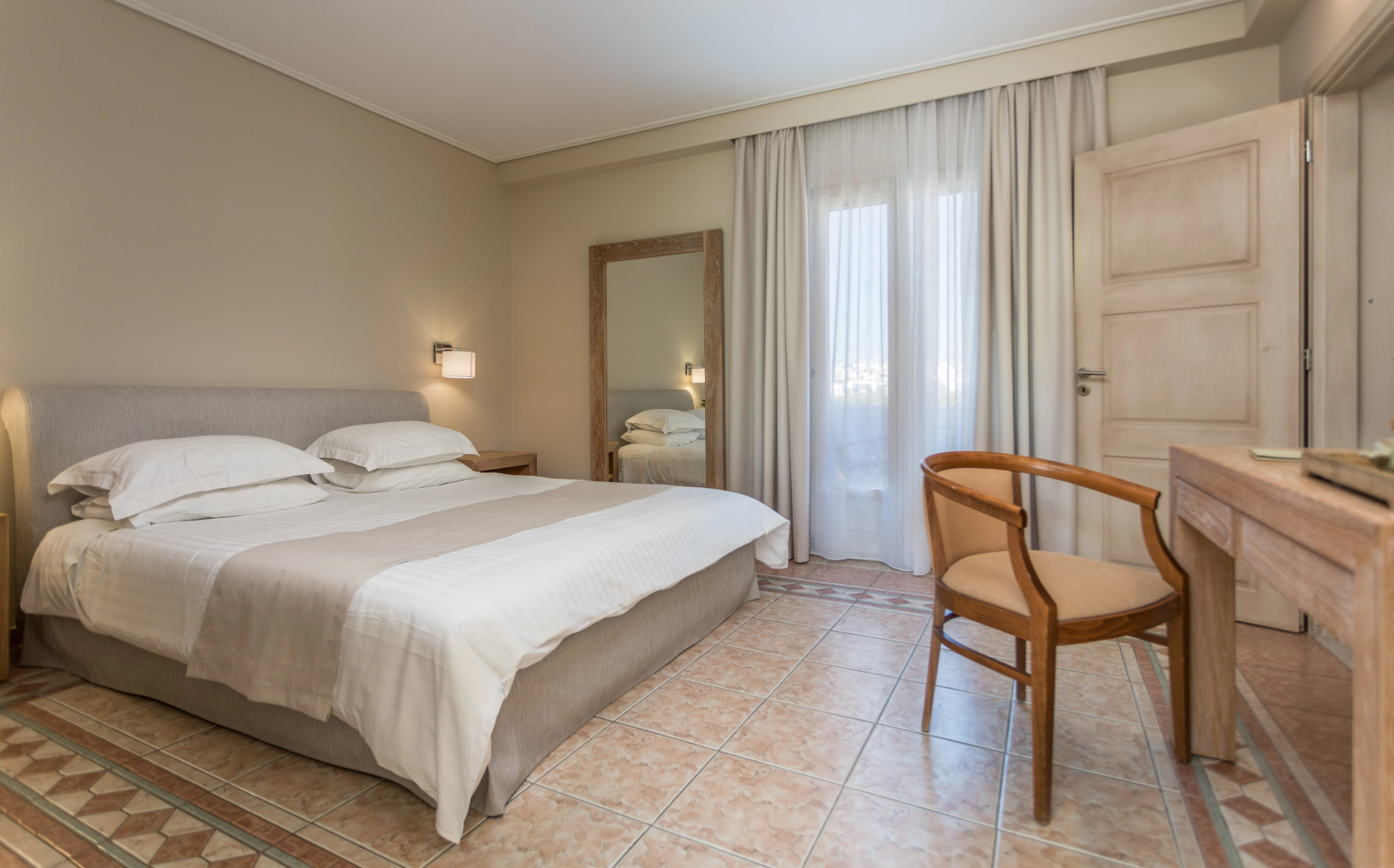 Photo - Porto Naxos Hotel