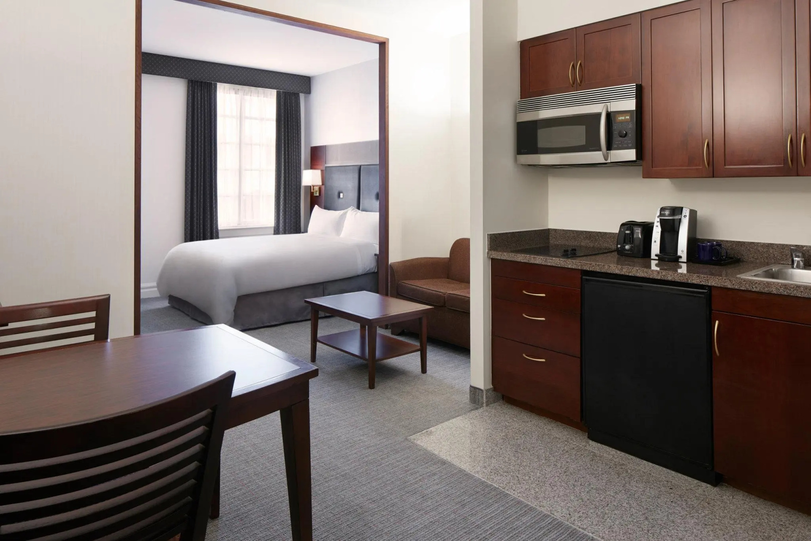 Photo - Club Quarters Hotel Downtown, Houston