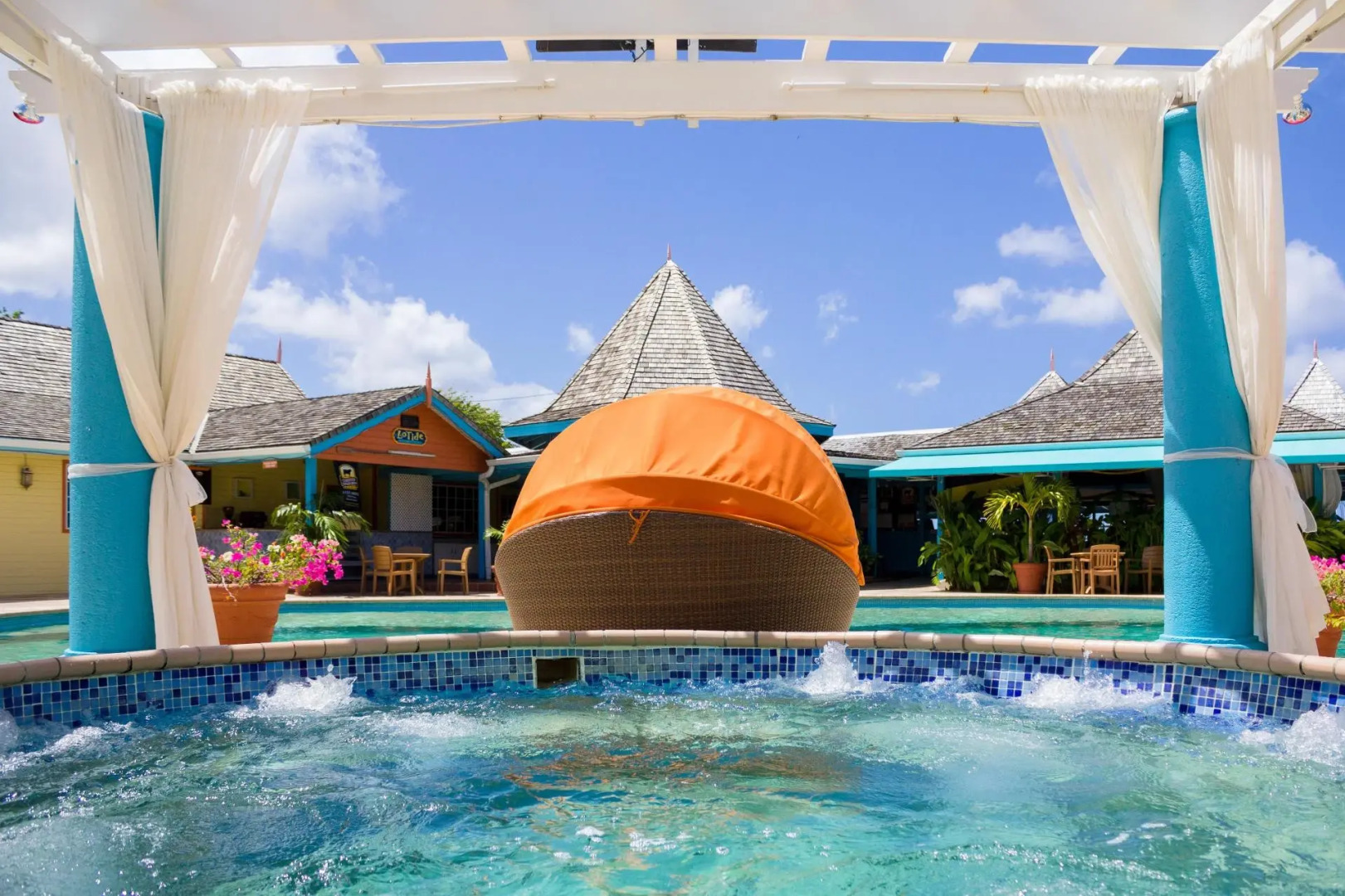Photo - Bay Gardens Beach Resort & Spa