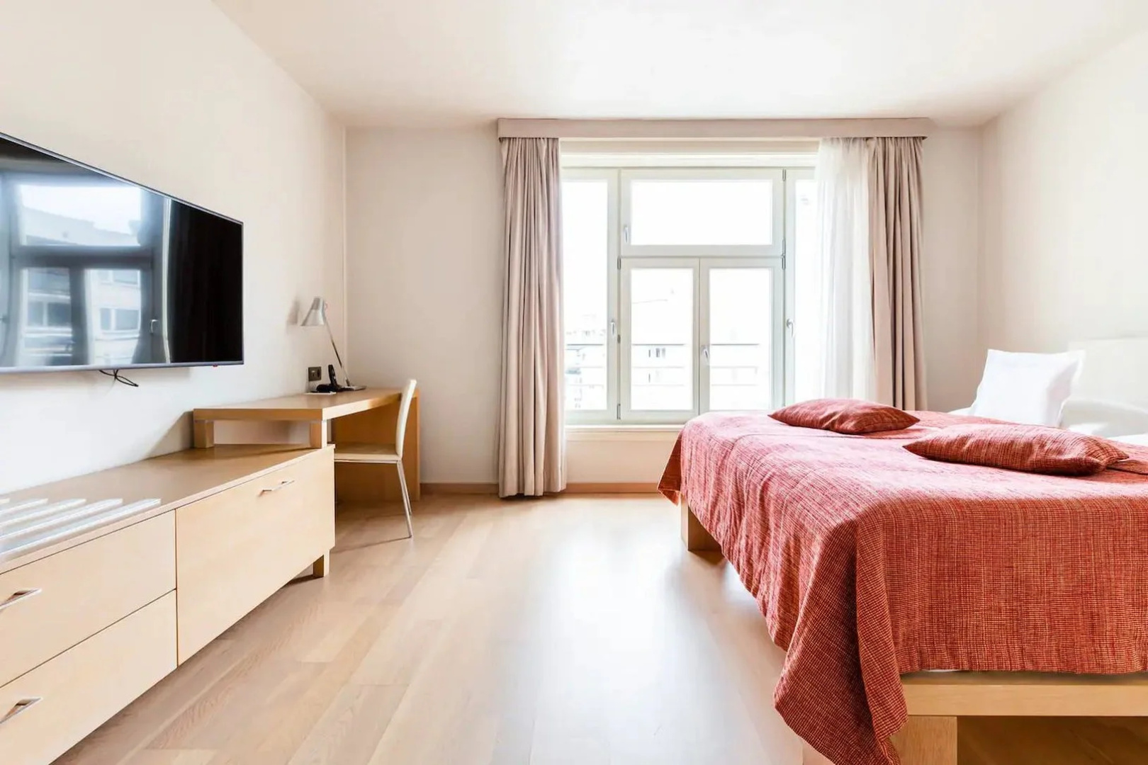 Photo - Roset Hotel & Residence