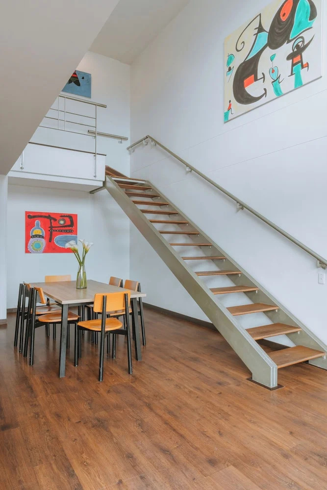 Photo - Travelers Orange Suites