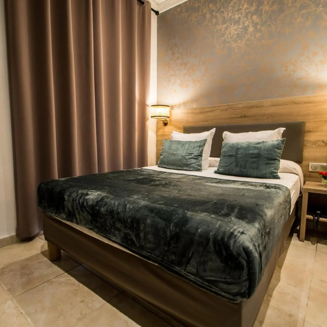 Photo - Hôtel Parisien