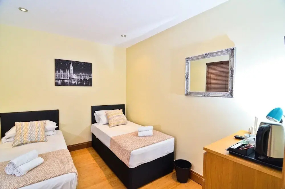 Photo - Thames View House Surrey Quays