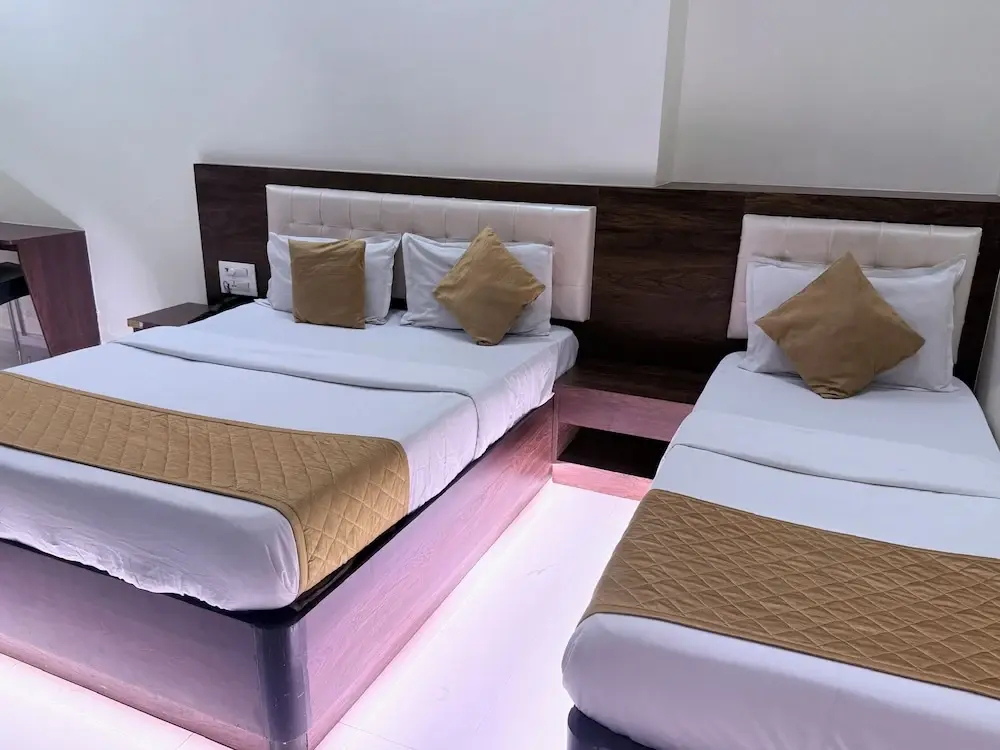 Photo - Hotel Ashyana - Near To Grant Road Station Mumbai