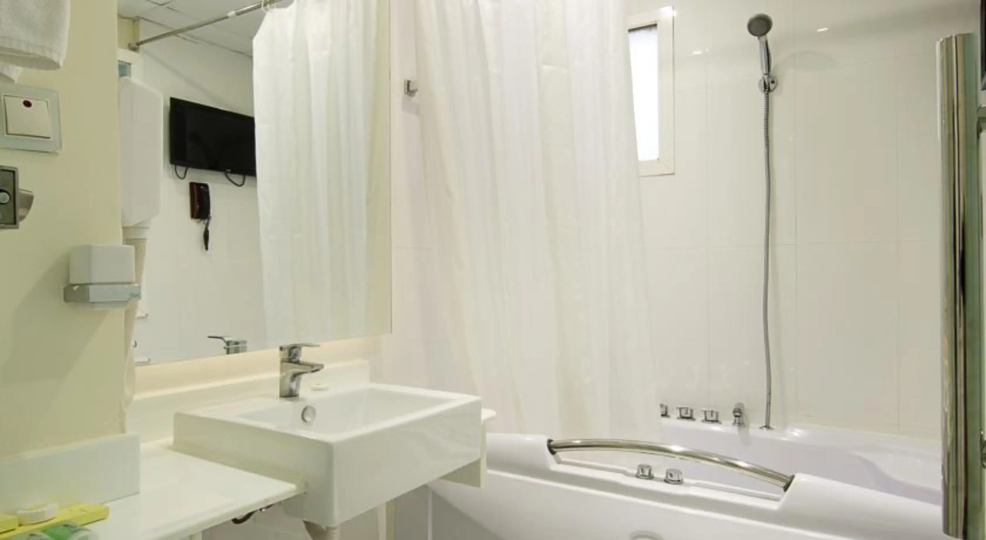 Photo - President Hotel