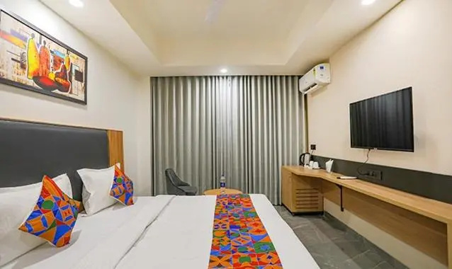 Photo - Saltstayz Premier - Cyber Hub