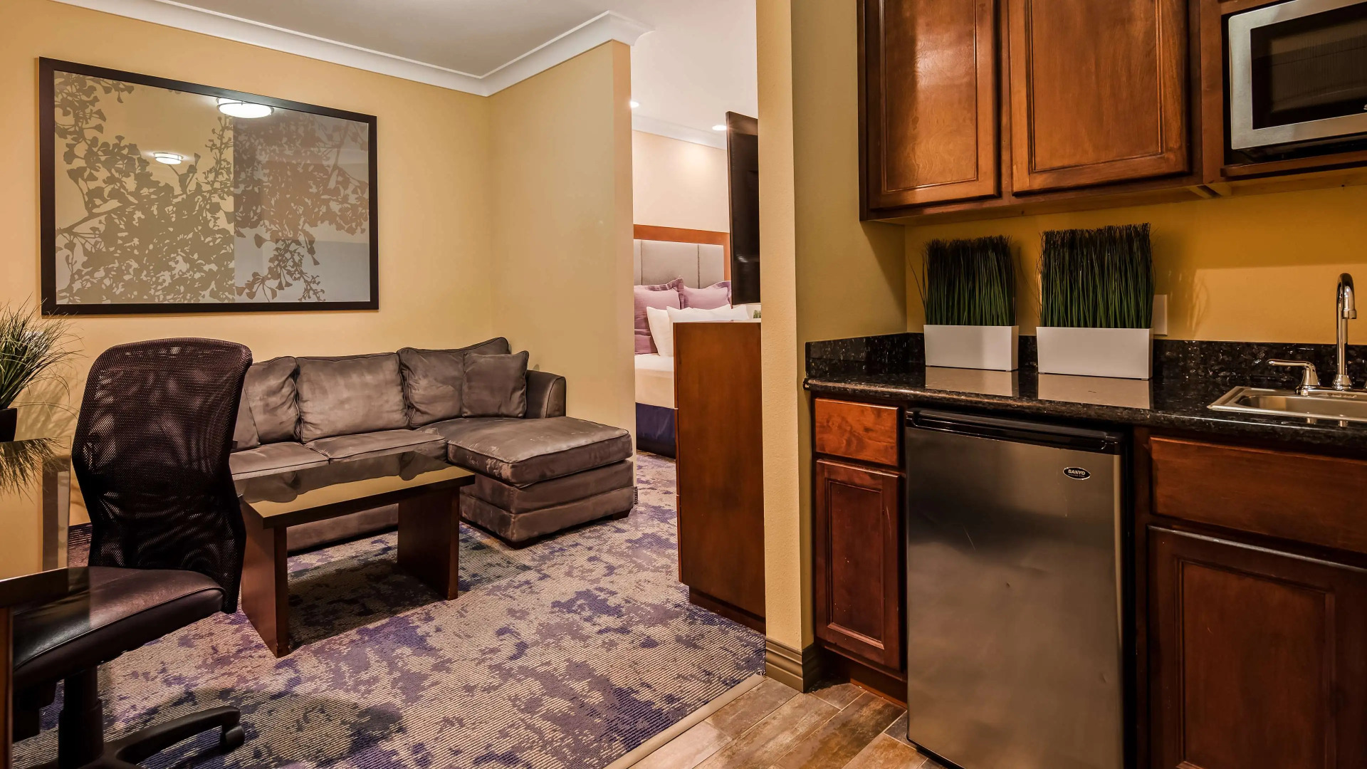 Photo - Best Western PLUS Avita Suites