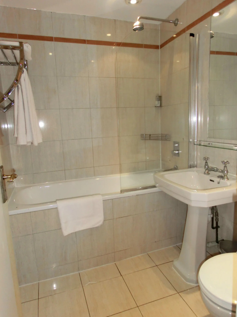 Photo - Rushmore Hotel