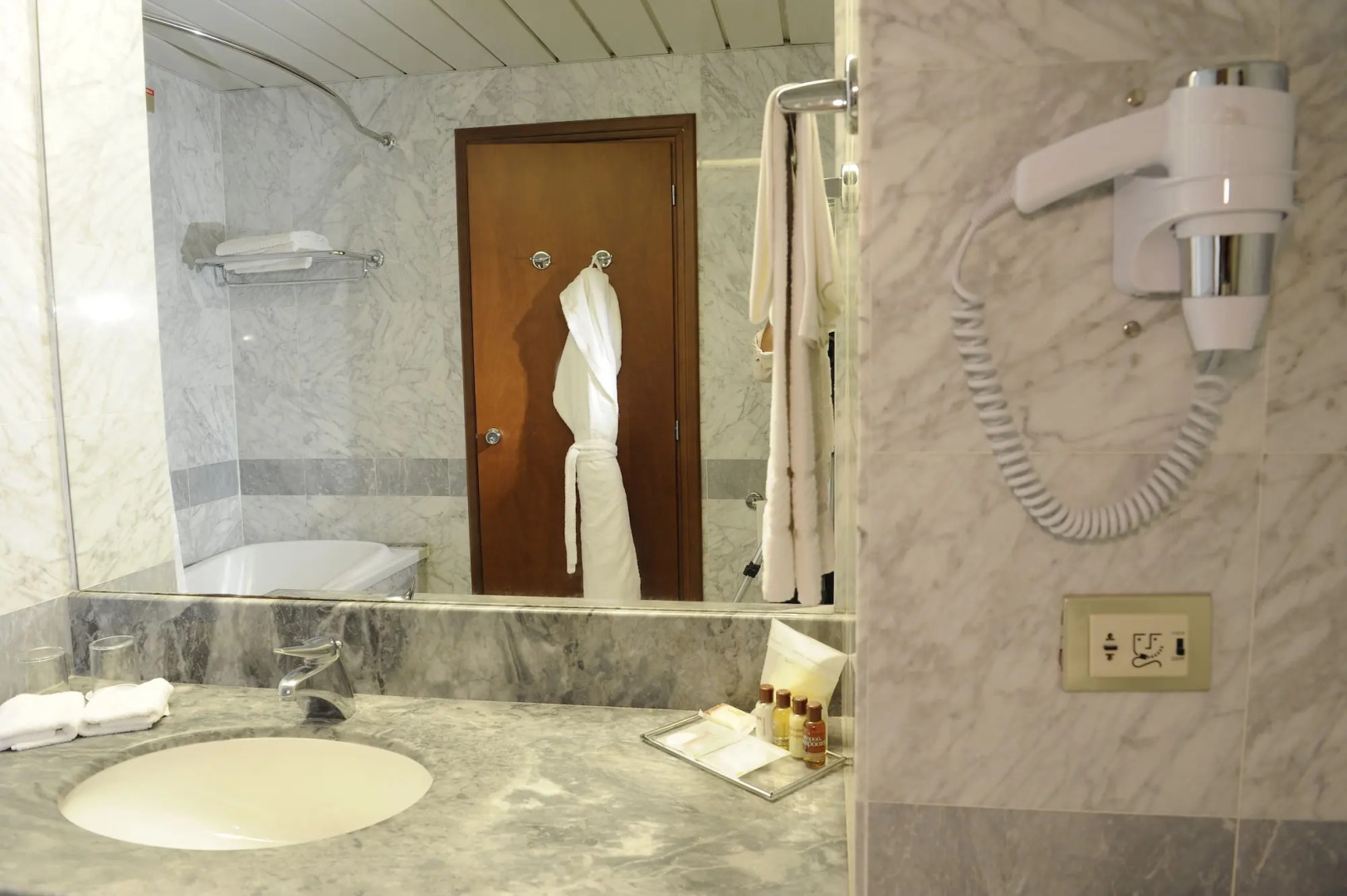 Foto - Tower Genova Airport - Hotel & Conference Center