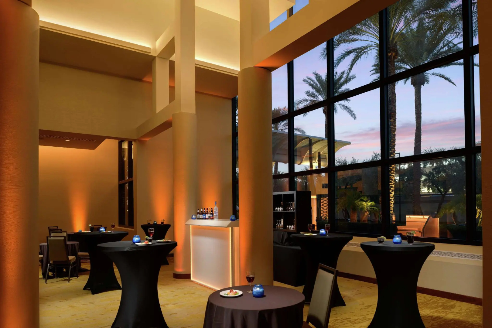 Photo - DoubleTree Suites by Hilton Phoenix