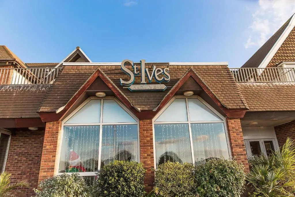 Photo - St Ives Hotel