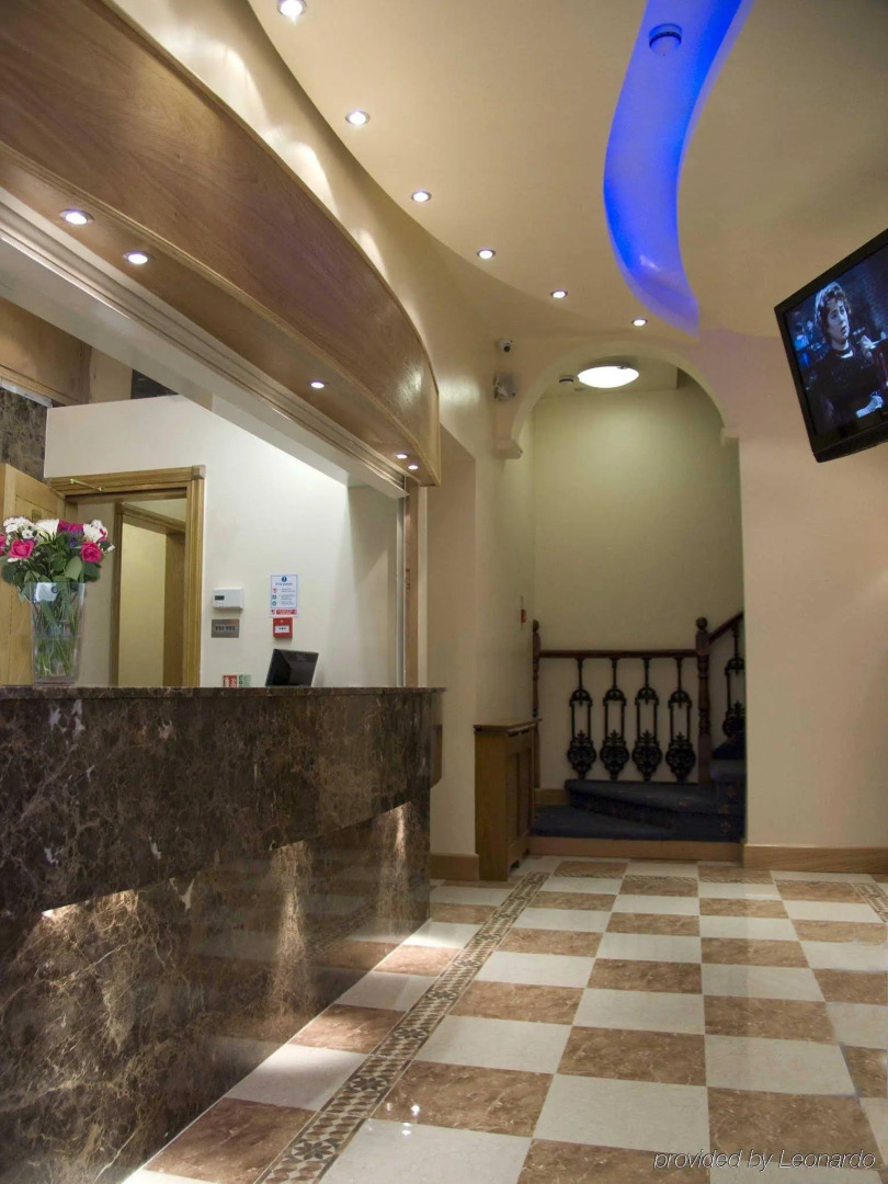 Photo - Oxford Hotel