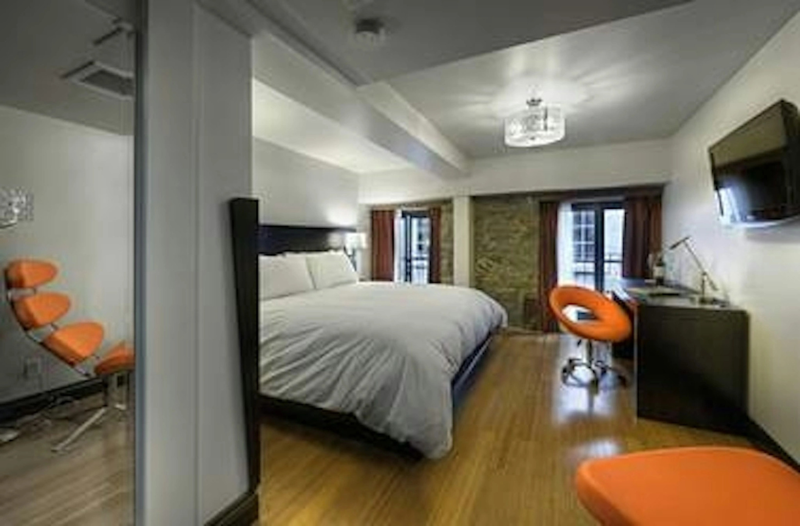 Photo - Le Petit Hôtel Vieux-Montréal - Saint-Paul by Gray Collection