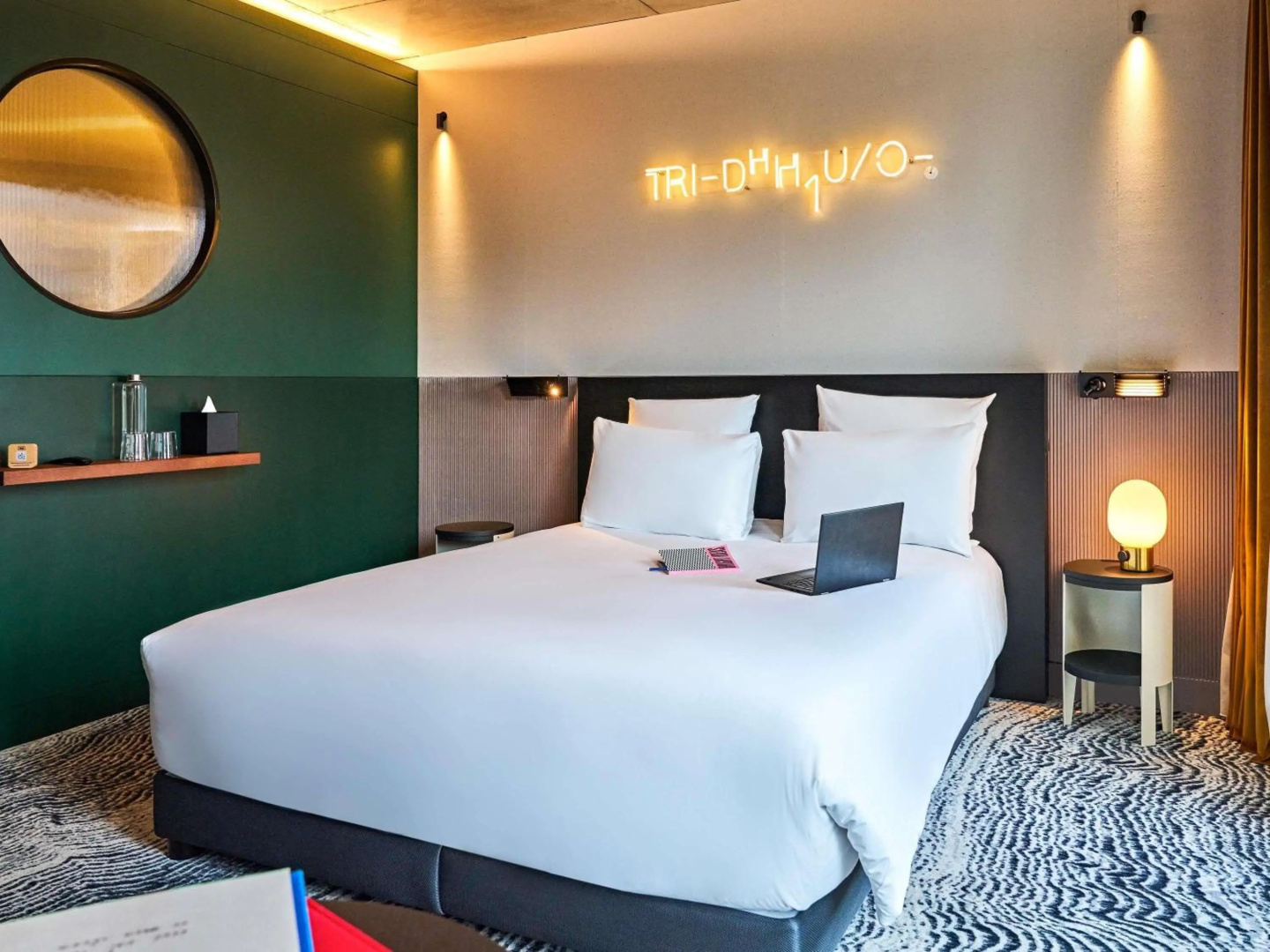 Photo - TRIBE Paris Clichy