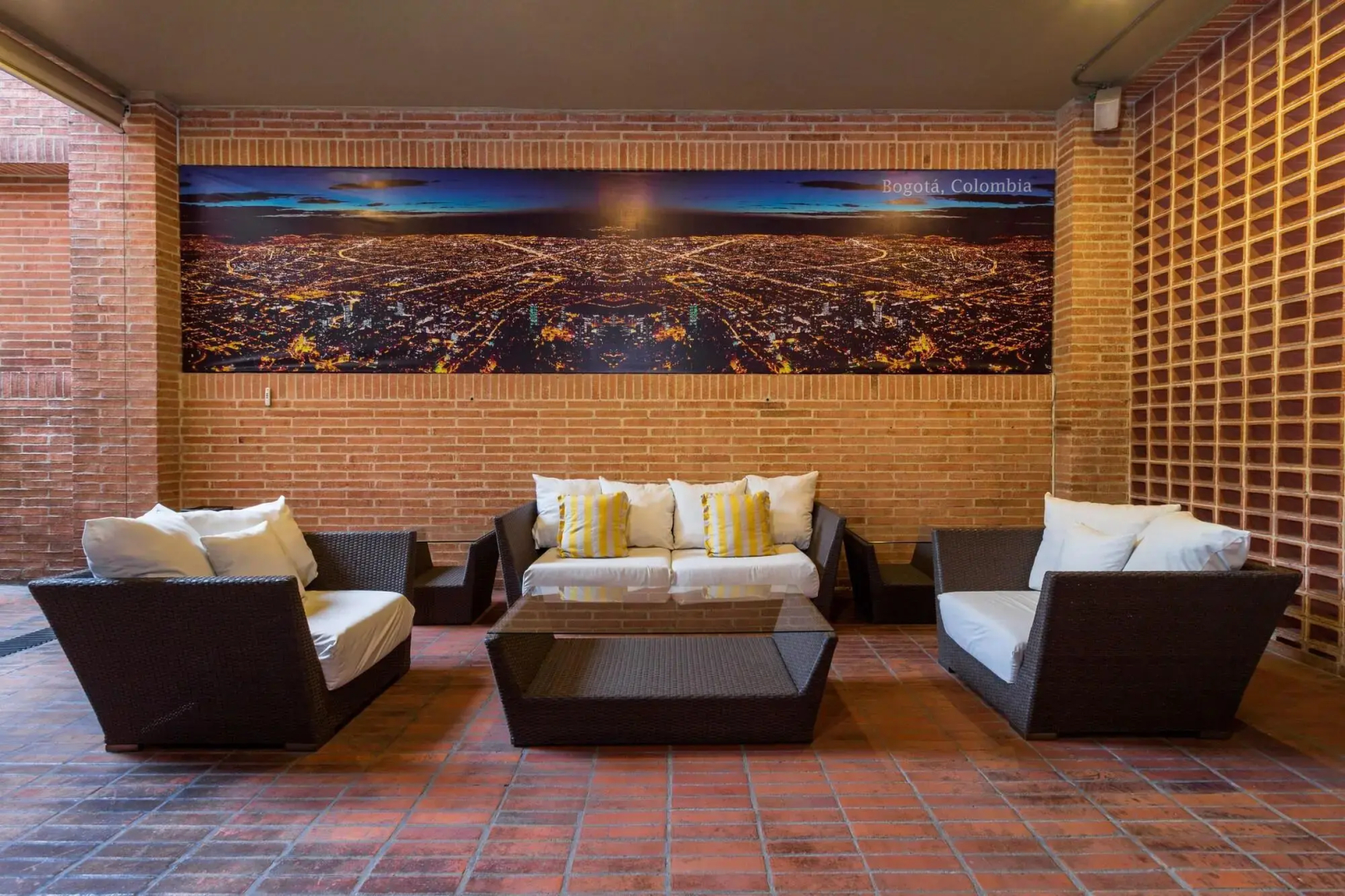 Photo - Hotel Madisson Inn Luxury By GEH Suites