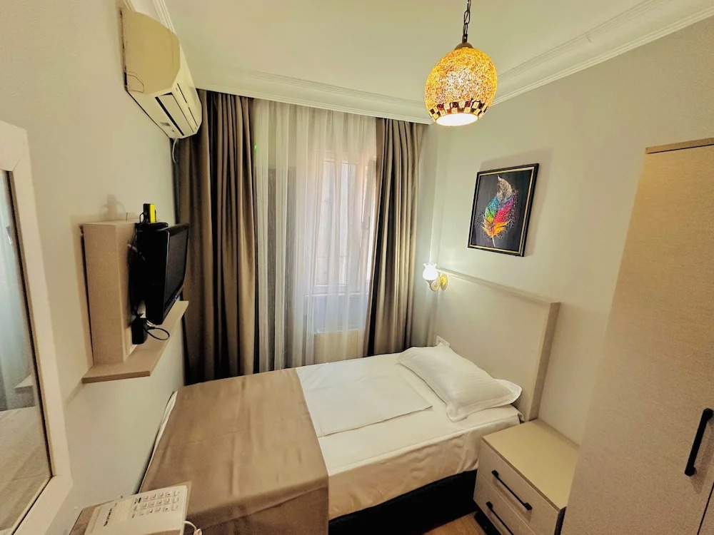 Photo - Crowned Exclusive Hotel