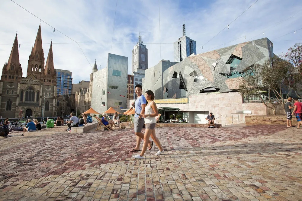 Photo - Holiday Inn Melbourne Bourke Street Mall by IHG