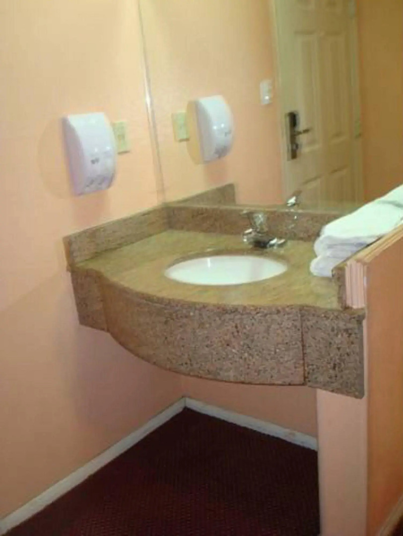 Foto - Travel Inn Downtown LA