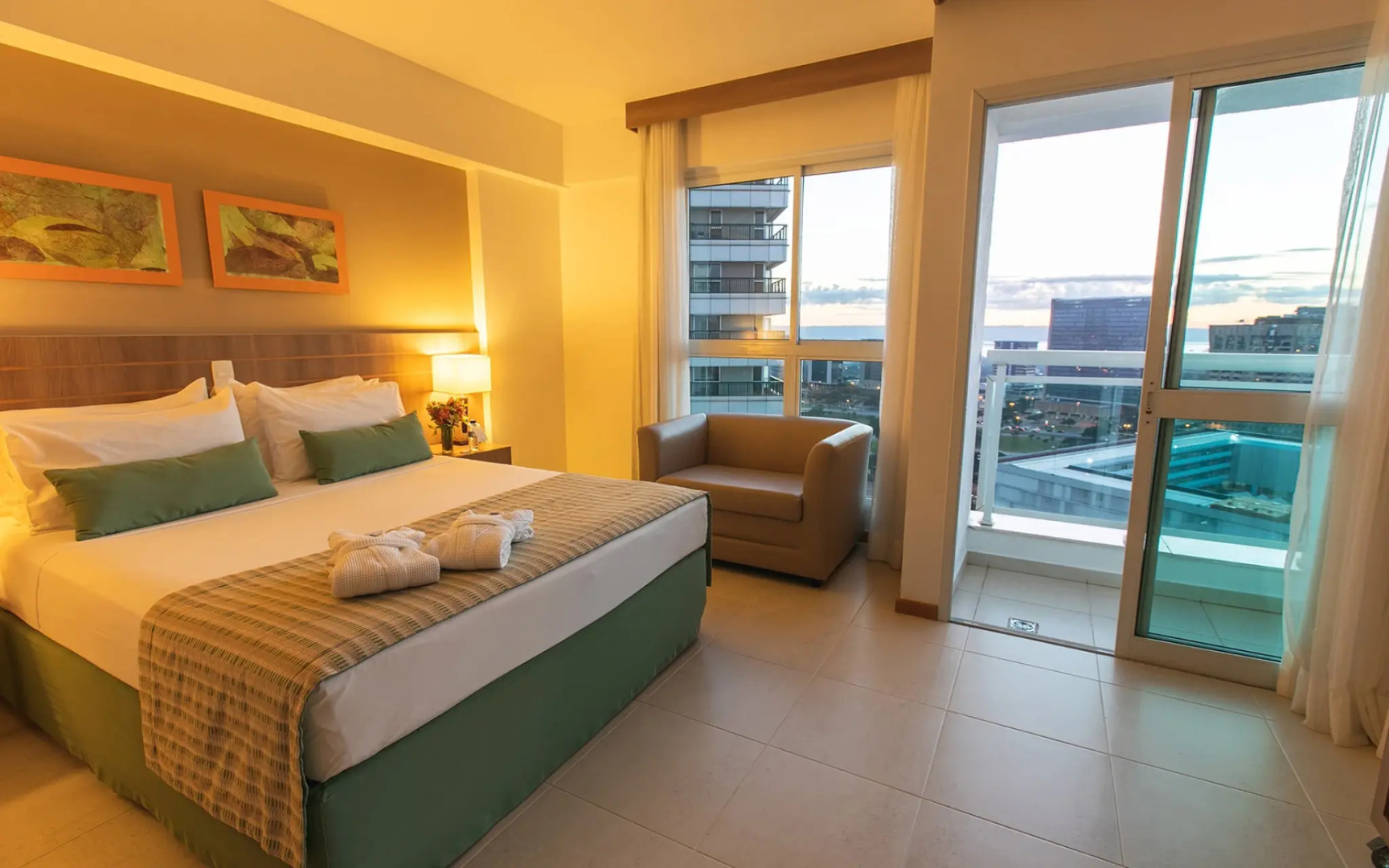 Foto - Saint Moritz Hplus Express